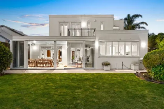 Puddings Home: mooring and waterfront getaway فنادق في 