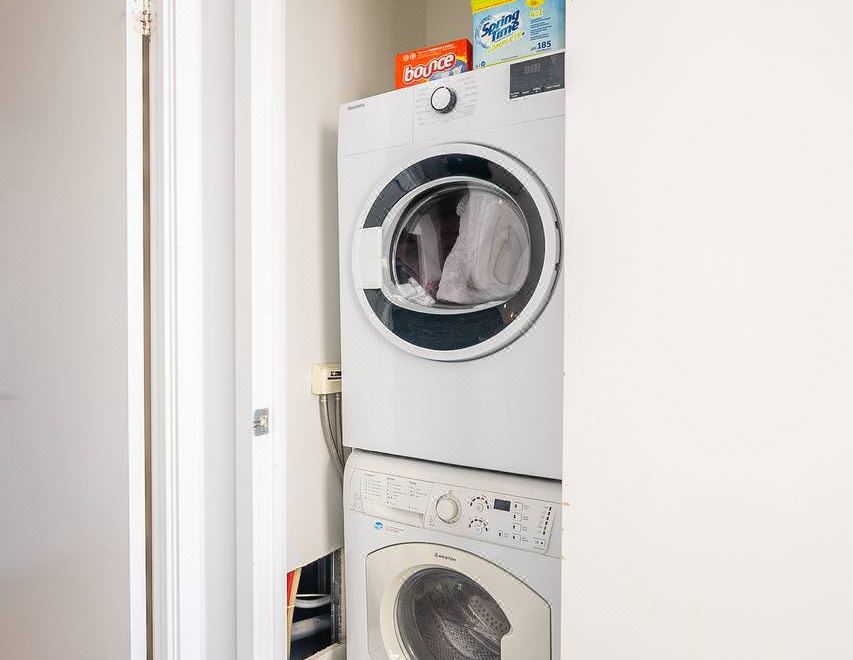 Toronto CityPlace Condo 전경