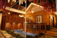 Le Pino Resorts Hôtels à : 