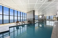 Ocean Heights Beachfront Apartments Surfers Paradise - Homestays