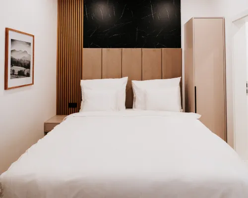 VELUNA Salzburg One Hotels near Affront Theater