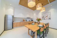 Luxury Four-Bedroom Pool Villa Pattaya - บังกะโล