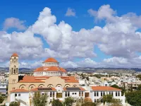 Elegant 2BR Apartment | Large Terrace - Ramah Hewan Peliharaan