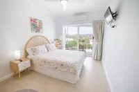 Caba Break Holiday Apartments - Parking