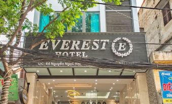 Everest Hotel - The top of satisfaction
