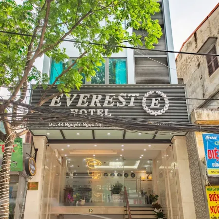 Everest Hotel - The top of satisfaction Отели рядом с достопримечательностью «Перекресток Со»