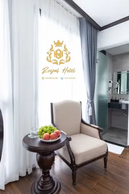 Royal Hotel Me Tri Ha, Hanoi Hotel in zona Song Da Building CT5 Me Tri