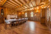 The Castle | your unique way of retreat