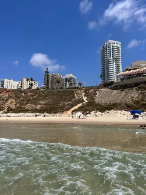 Sea Breeze Netanya Retreat by Sea N' Rent