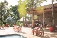 Mtoni river lodge - Pool