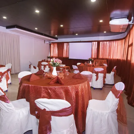 Mariners Court Hotel Cebu Отели рядом с достопримечательностью «Магелланов Крест»
