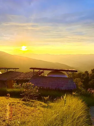 รูปภาพของร้อยรักภูชี้ฟ้า