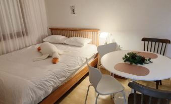 Free luggage storage) Mangwon Station Emotional Lodge