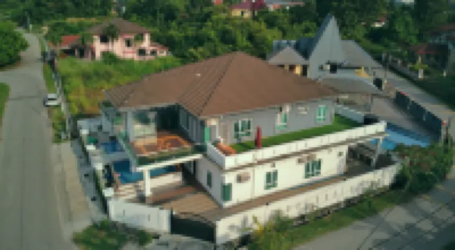 Hideaway Villa 20-46pax 9R9B PRIVATE POOL, KTV, BBQ, ARCADE GAMES, 3min to BEACH Hotels in 