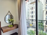 Zen Lotus Hotel & Apartment Hotel dekat Marble Moutain