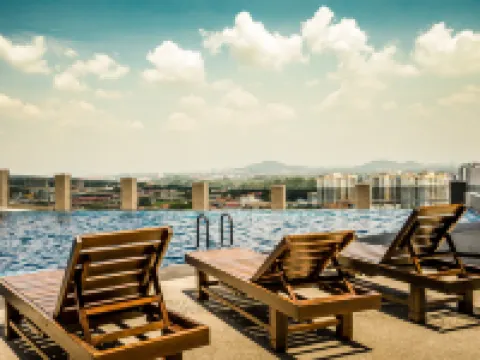 Imperio Residence with Private Bathtub by Lets Stay Hotels in Melaka