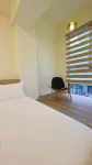 Chestnut House - Whole Floor Homestay - 주차장