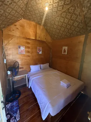 Kampa Lodge - parking