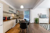 Brasov Hillside Suite Near City Center - 3 ดาว