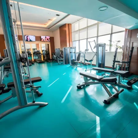 Centaurus Hotel Suites Отели рядом с достопримечательностью «Торговый центр Centaurus»