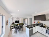 4b2b Coomera Comfort Lodge Near Theme Park & Westfield Hotels in Coomera