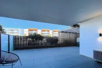 Brilliant Quay Blvd Apt Close to Wyndham Harbour Hotel dekat Werribee Open Range Zoo
