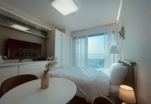 스카이탑 인더시티 운서의 현대적인 로비