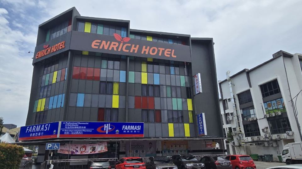 Enrich Hotel Semenyih by uBook