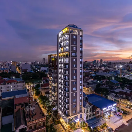 Amana Hotel & Residences Отели рядом с достопримечательностью «Русский рынок»