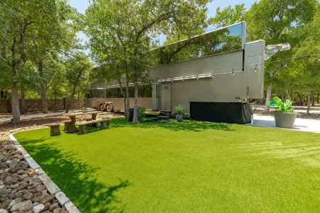 The Heat 7744 Ranch Resort Austin Tx Отели рядом с достопримечательностью «Остин Хинду Темпл & Комм Сентер»