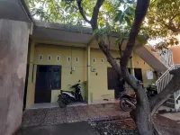 Hotel O Aero Kost Bu Lisa Syariah Near Pasar Tradisional Lawang فنادق في غريسيك ريجينسي