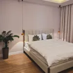 Cozy classic brand new apartment in 120
