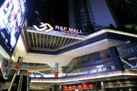 【Top】R&F City Escape | Walk to JB CIQ, City Square & JBCC | Cozy Stay for 1-5 R&F モール周辺のホテル