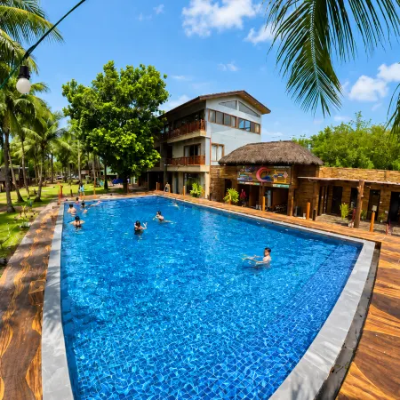 Calilayan Cove Beach Resort