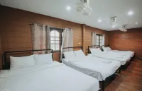 บ้านไม้กา-ตูน รีสอร์ต - 2 ดาว