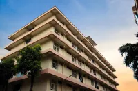 Progress Mansion Hotels near Pathumthani University
