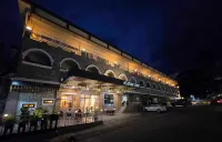 Aston Stay and Villas