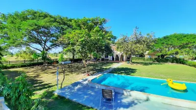 Kampu Nature Pool Villa Rayong The Statue of Queen Rambai Barni 주변 호텔
