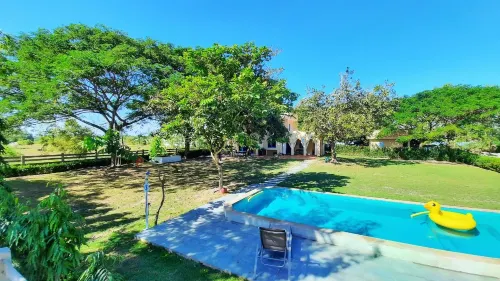 Kampu Nature Pool Villa Rayong