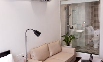 WE stayin Saigon | Ben Thanh Market | City View Studio