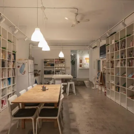 Ruifang Yi Hostel Отели рядом с достопримечательностью «Железнодорожная станция Sijiaoting»
