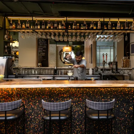 The Kin Hotel Отели рядом с достопримечательностью «Матунга»