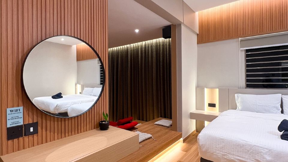 JB town area Bungalow with swimming by Urban nook