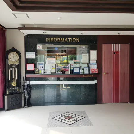 MOTEL HILL Отели рядом с достопримечательностью «Фантазийный музей чашек»