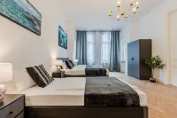 Grand Living Apartment 150m2  10 Guests 2 Bathrooms Kurfürstendamm - جديد
