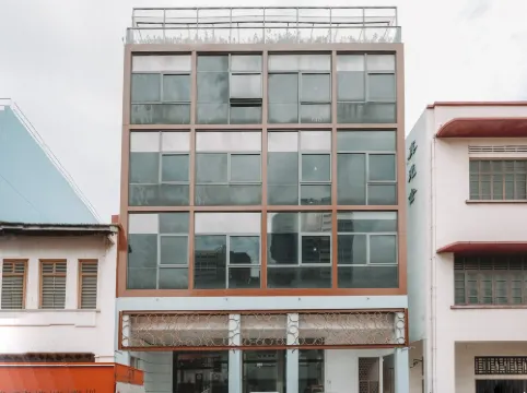 A Hotel Dickson, Stay From 9PM To 8AM