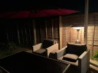 Southampton retreat - hot tub- pool- parking