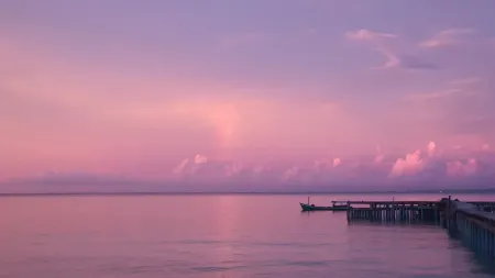 Amor Resort Koh Rong Отели рядом с достопримечательностью «Као Тауч Бич»