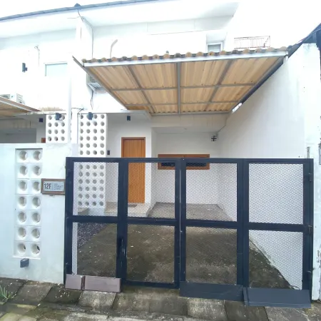 Home Stay Room In Bali Отели рядом с достопримечательностью «Бундаран Ренон»