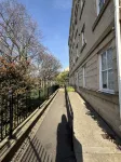 Modern central 2 bedroom apartment with parking Hotel di Broughton